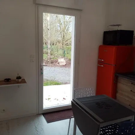 L'eden Naturiste Ecureuil * 샬랑