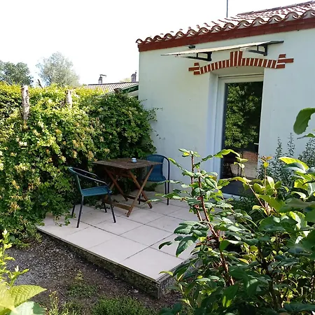 L'eden Naturiste Ecureuil Pansiyon Challans