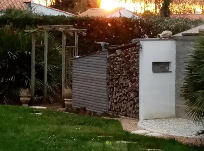 L'eden Naturiste Ecureuil Проживание в семье