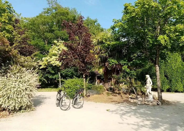 L'eden Naturiste Ecureuil Шаллан