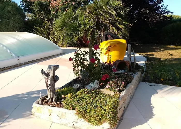 L'eden Naturiste Ecureuil Проживание в семье *